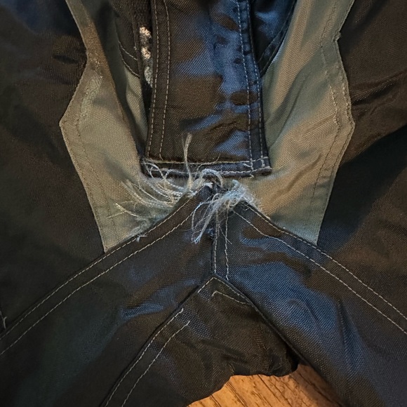 Castle X Snow Pants - Picture 3 of 7